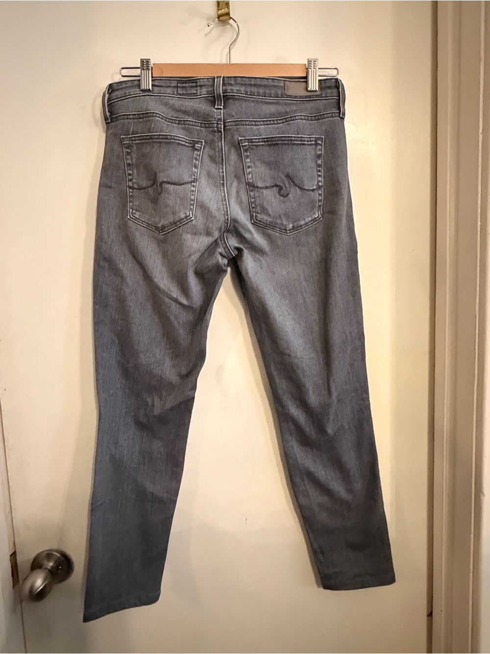 Ag Adriano Goldschmied Women's Straight Leg Jeans in Grey